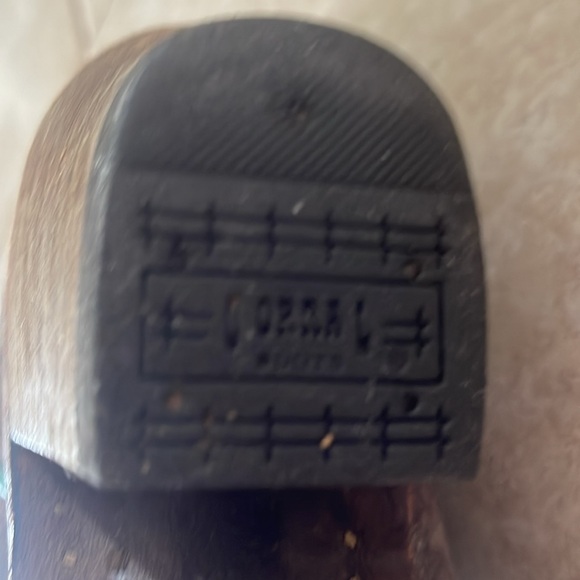 Gorgeous Cowboy Boots - Picture 6 of 6